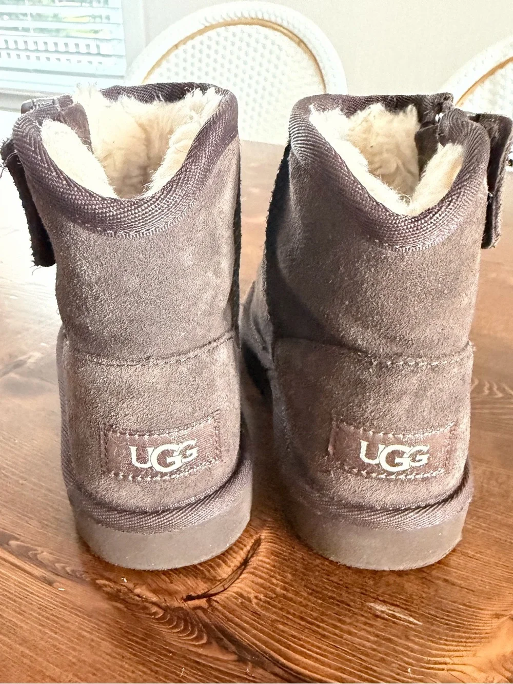 UGG wear shearling easy